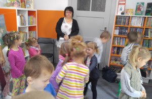 Kasztanki w bibliotece 13