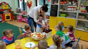 Skrzaty poznaja warzywa i owoce 111