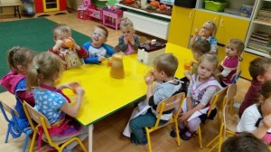 Skrzaty poznaja warzywa i owoce 124