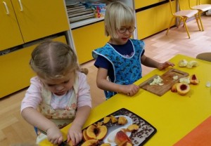 Skrzaty poznaja warzywa i owoce 30